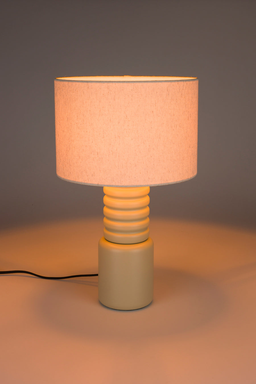 Six tafellamp beige