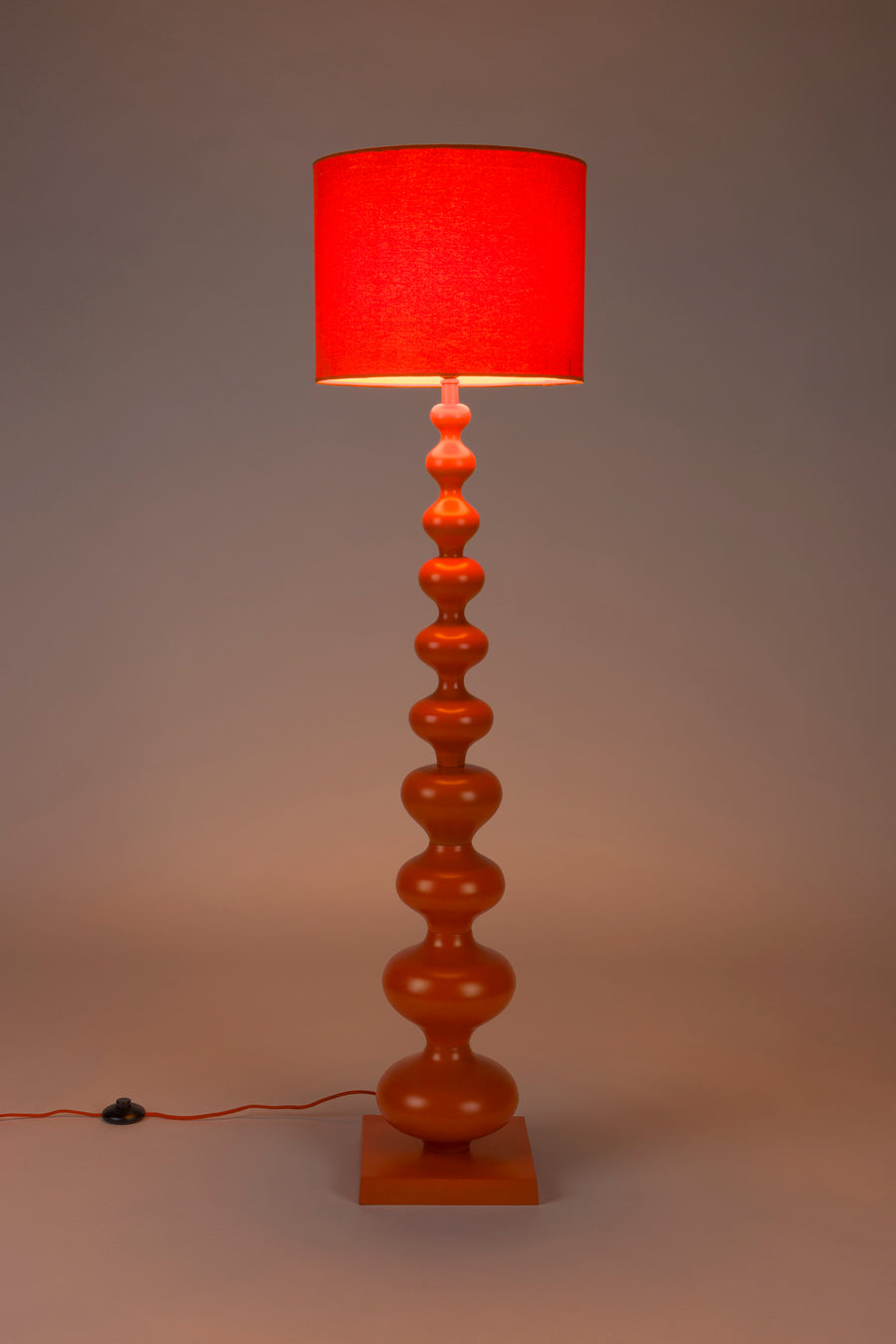 Vloerlamp when orange is king