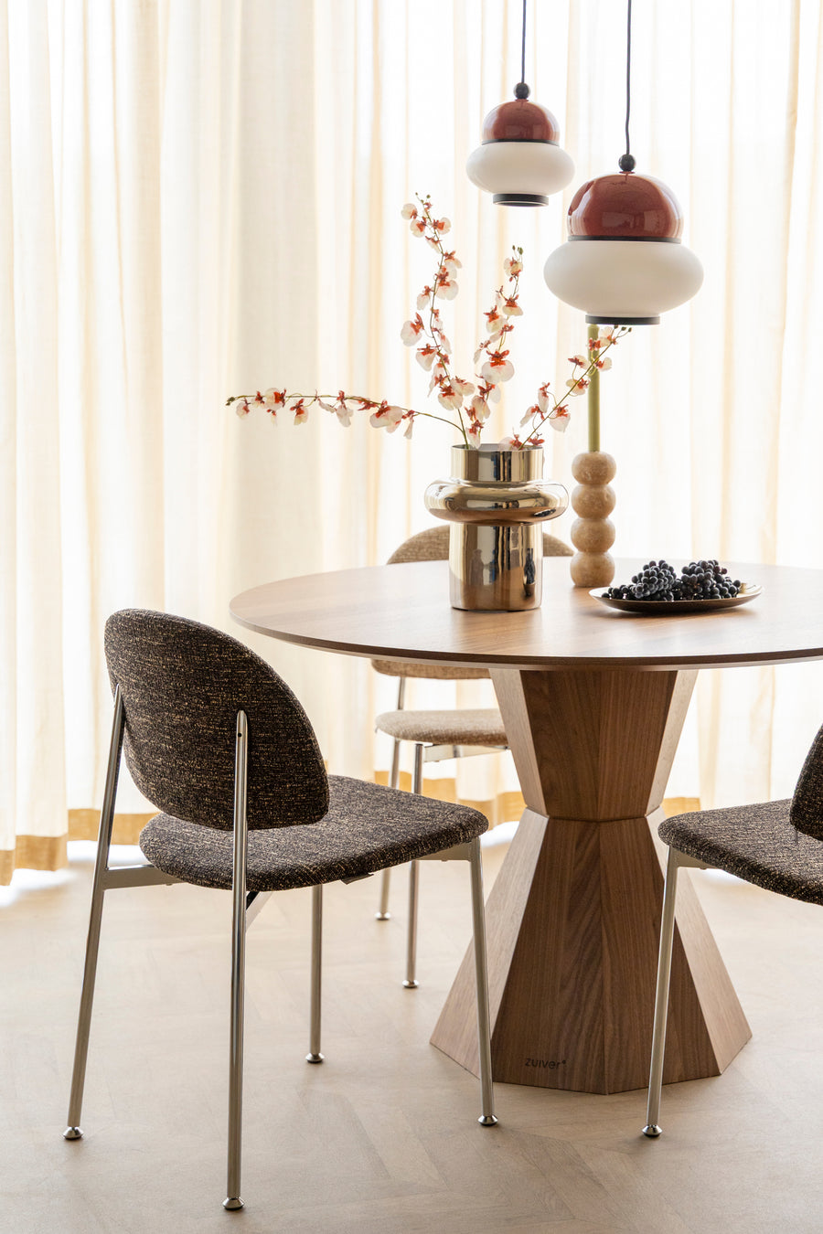 Eetkamertafel Lotus Notenhout