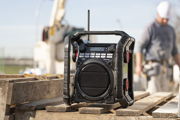DAB+ / FM / Bluetooth / USB (lader/speler)  / Oplaadbaar / IP65