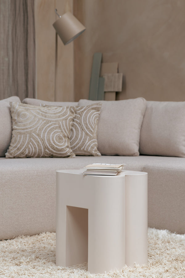 Shape krukje/ bijzettafel beige