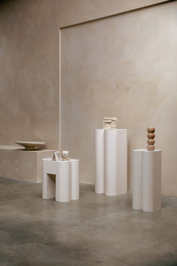 Shape krukje/ bijzettafel beige