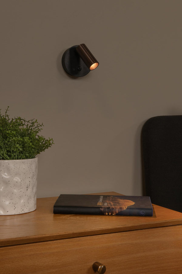 Lucide TONI oplaadbare LED-wandspot met dimfunctie en bewegingssensor Ø 8,1 cm, 2 W, 2700–4000 K, ijzergrijs