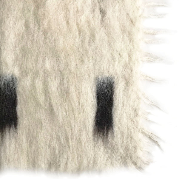 Malagoon plaid dotted - gebroken wit, zwart - 75x125cm 100% wol