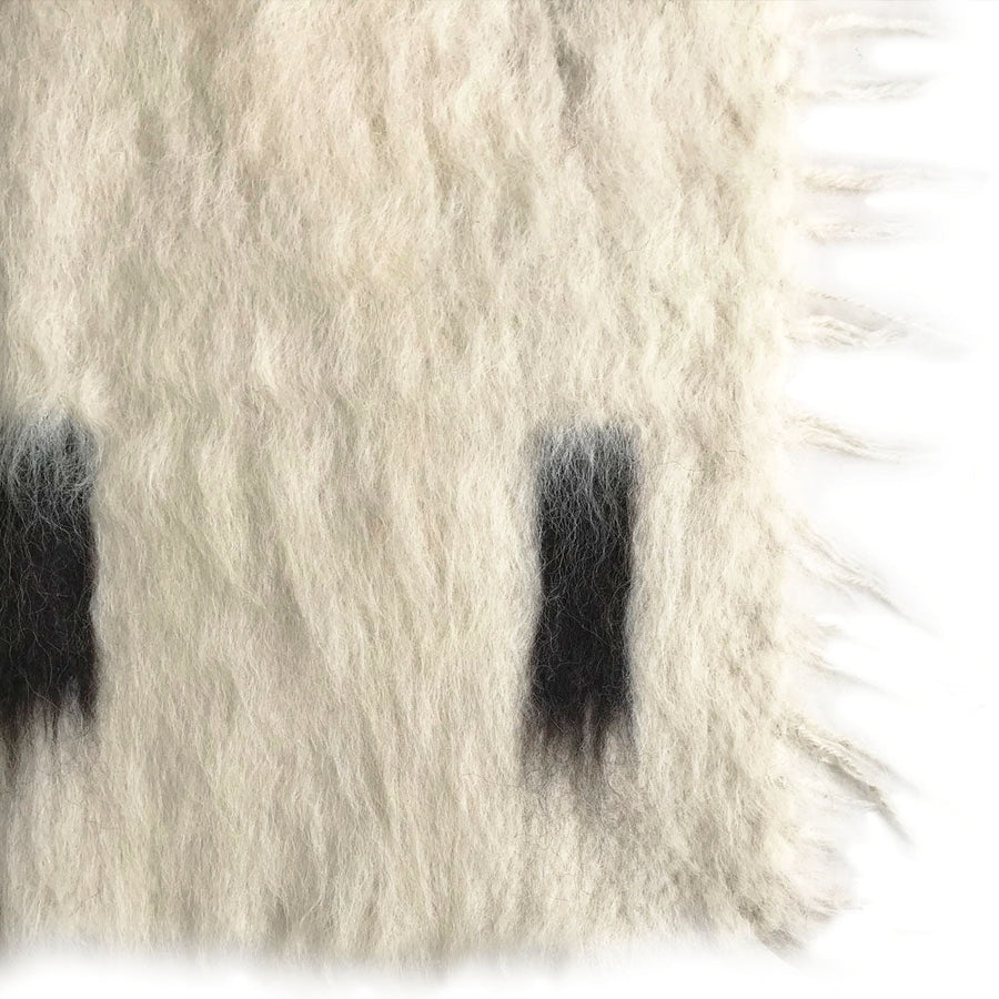 Malagoon plaid dotted - gebroken wit, zwart - 75x125cm 100% wol