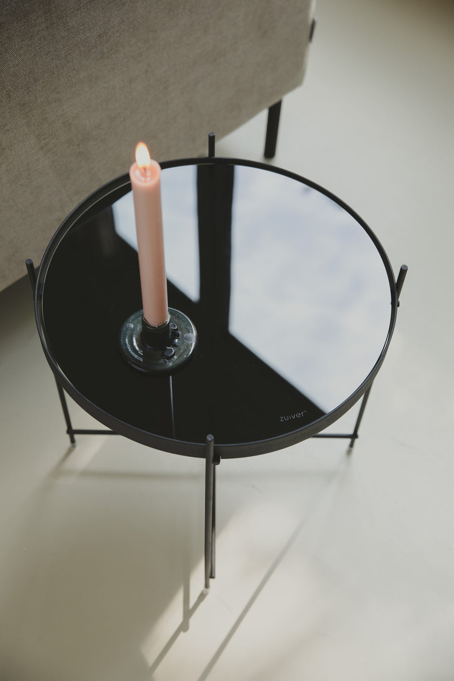 Cupid bijzettafel rond 43 cm glas/ metaal zwart