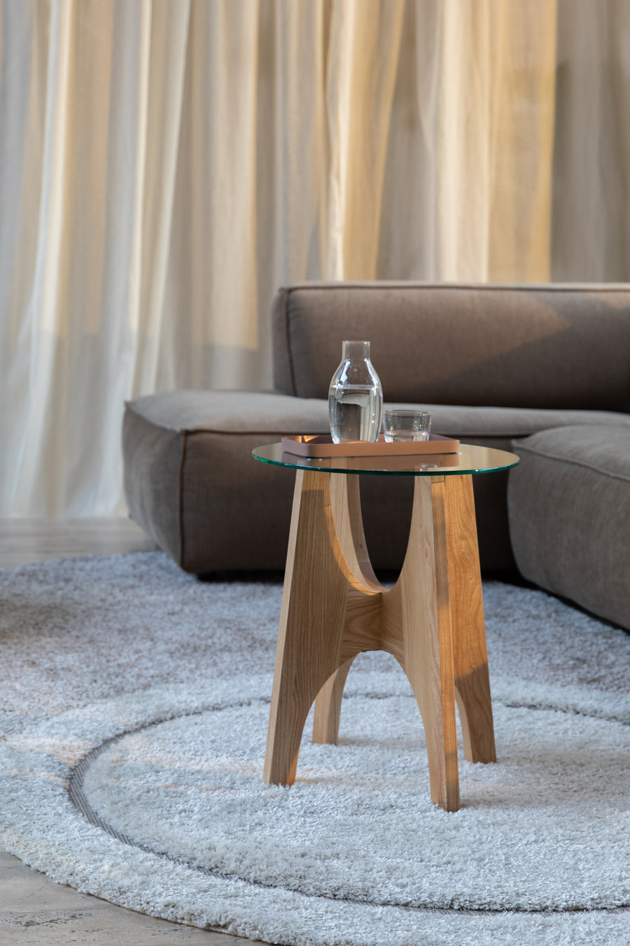 Kobe bijzettafel rond 45 cm glas/ hout