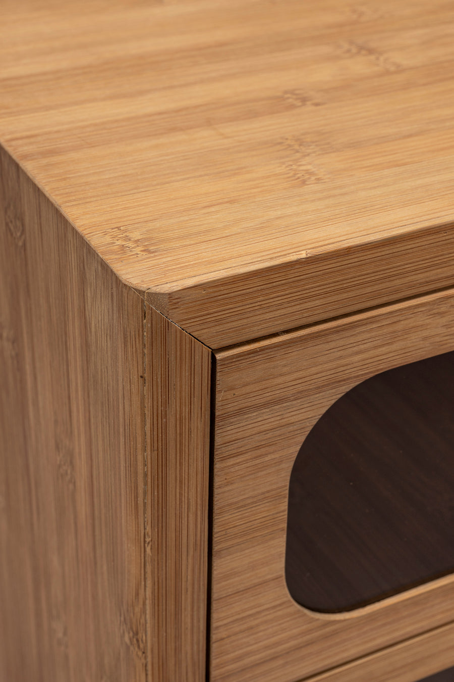 Zijtafel Caroun