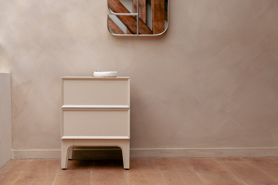 June nachtkastje/ bijzettafel hout beige