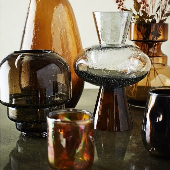 Glass vase w/ bubbles