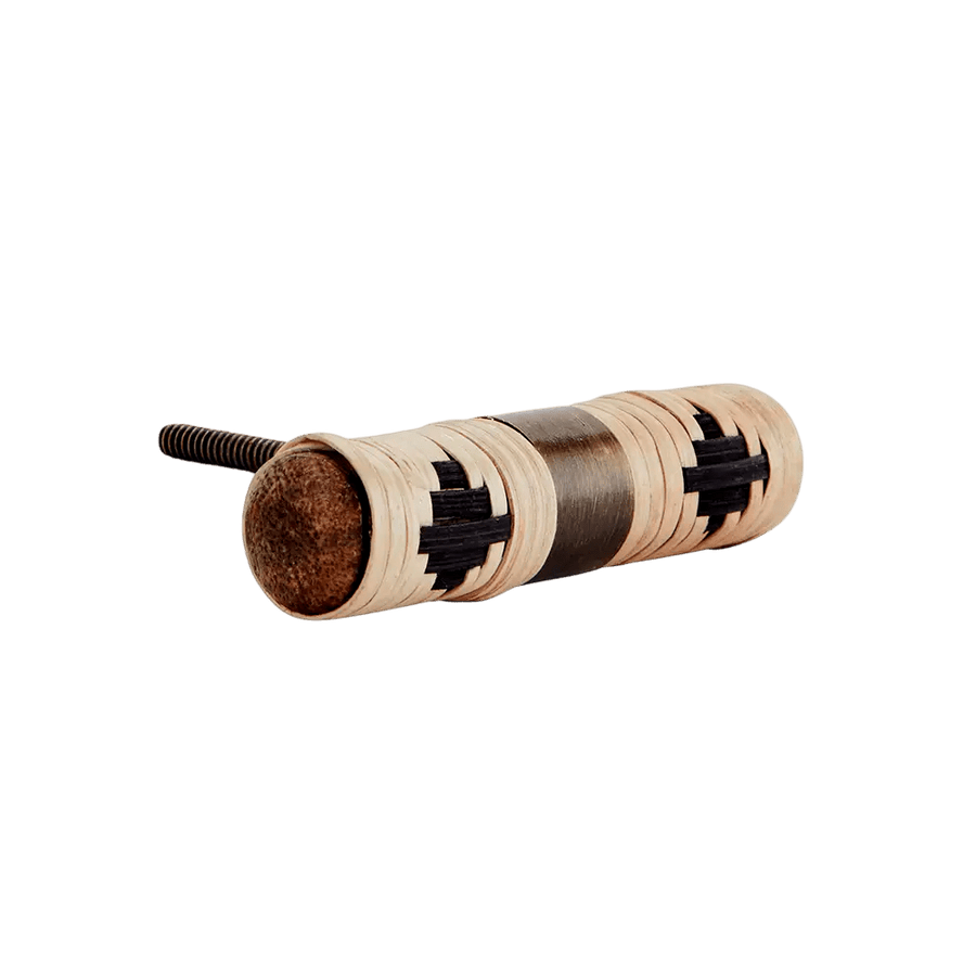 Door handle w/ rattan