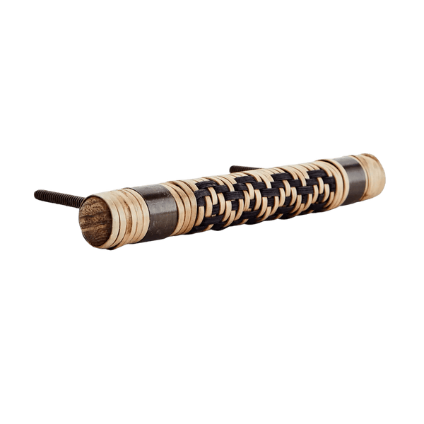Door handle w/ rattan
