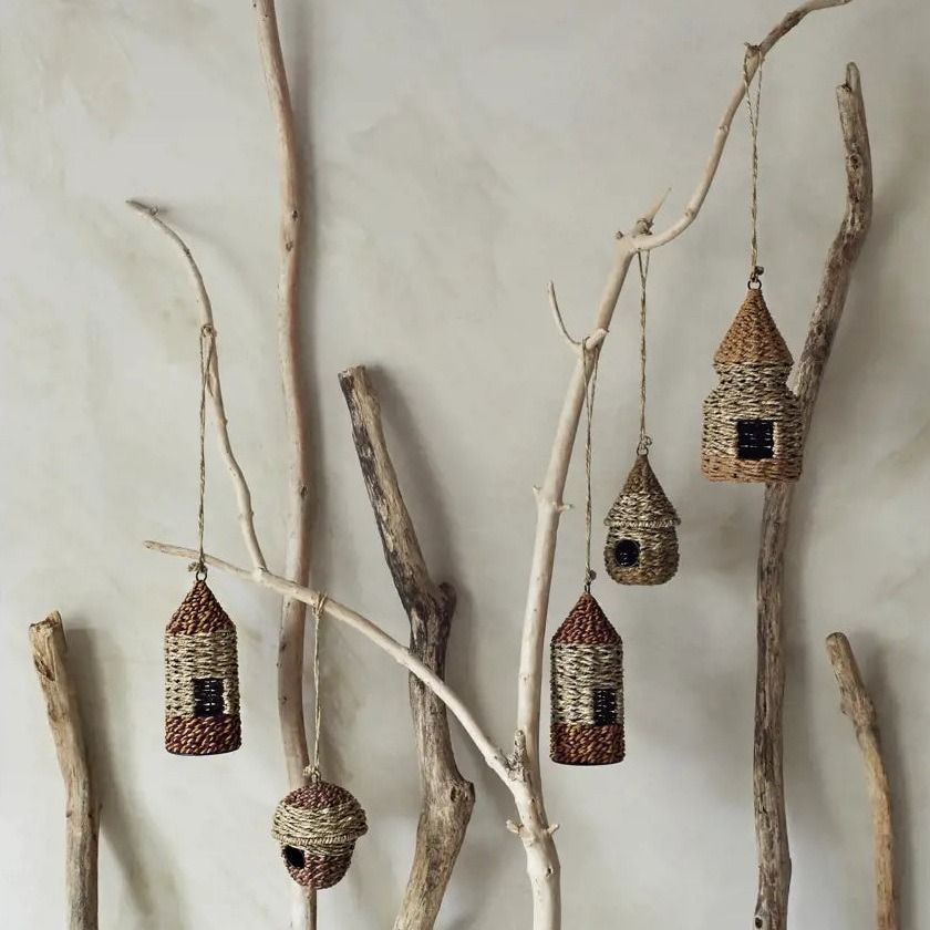 Hanging bird house
