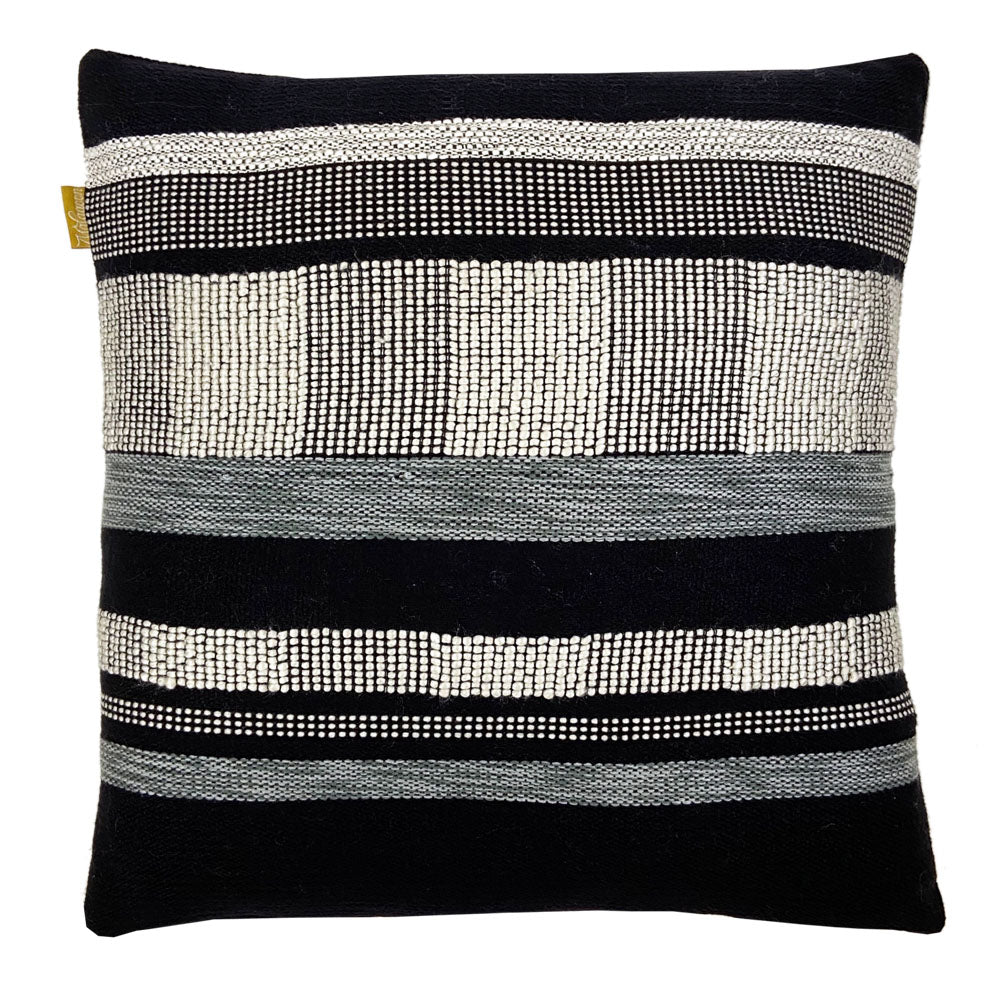 Malagoon sierkussen zwart met structuur - 50x50cm