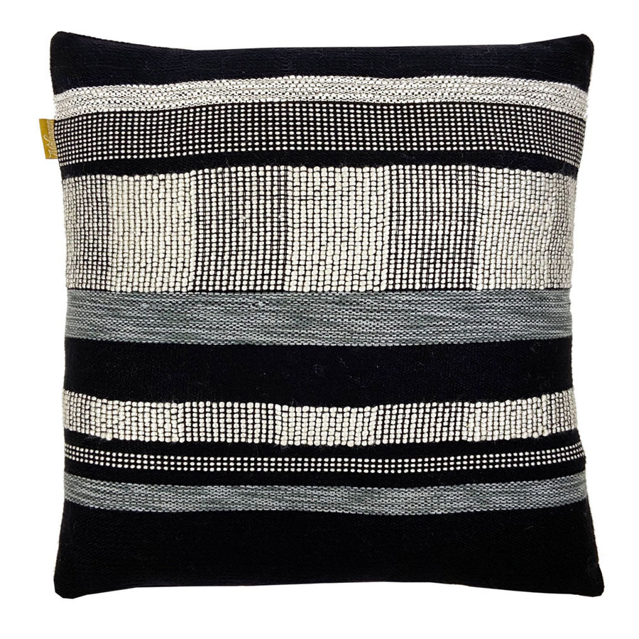 Malagoon sierkussen zwart met structuur - 50x50cm