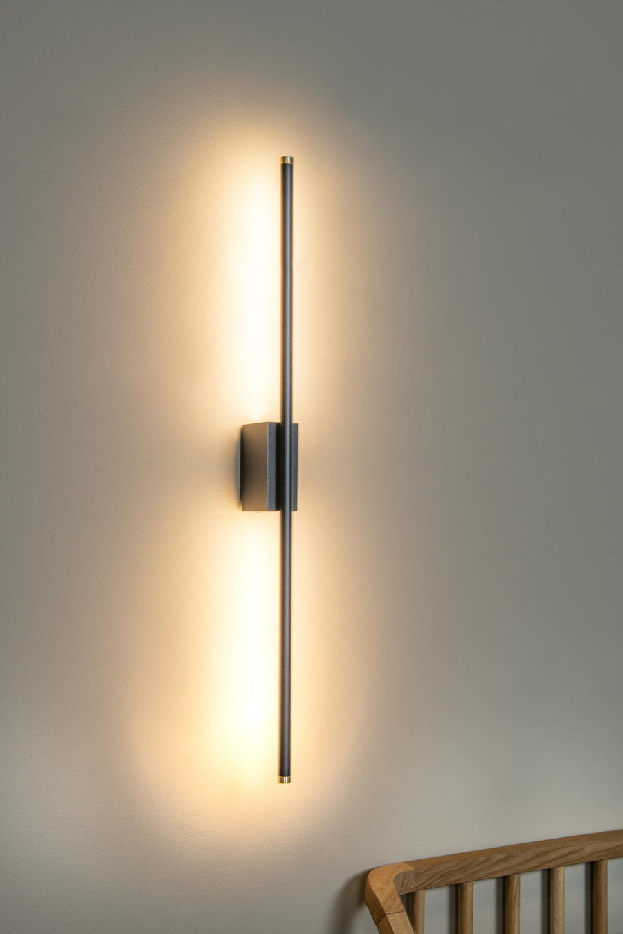 Lucide MARNIK dimbare LED-wandlamp met bewegingssensor 13 W, 2700–4000 K, zwart