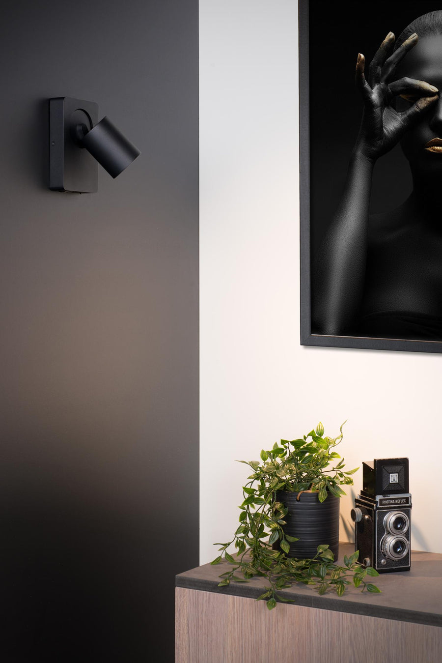 Lucide NIGEL LED-nachtlampje met USB-poort, GU10, 5 W, 2200–3000 K, zwart