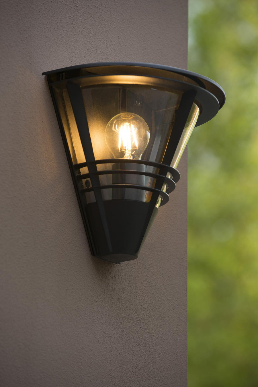 Lucide LIVIA wandlamp voor binnen en buiten E27, IP44, zwart