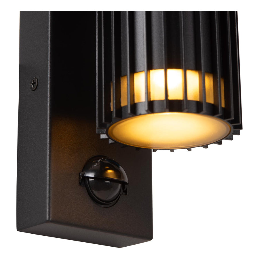 Lucide TIMBALA wandspot voor binnen en buiten met bewegings- en dag-nachtsensor GU10, IP44, zwart