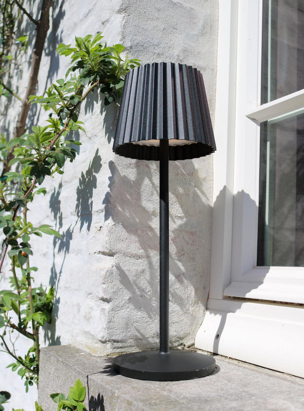 Lucide JUSTINE oplaadbare LED-tafellamp voor binnen en buiten met dimfunctie, 2 W, IP54, zwart