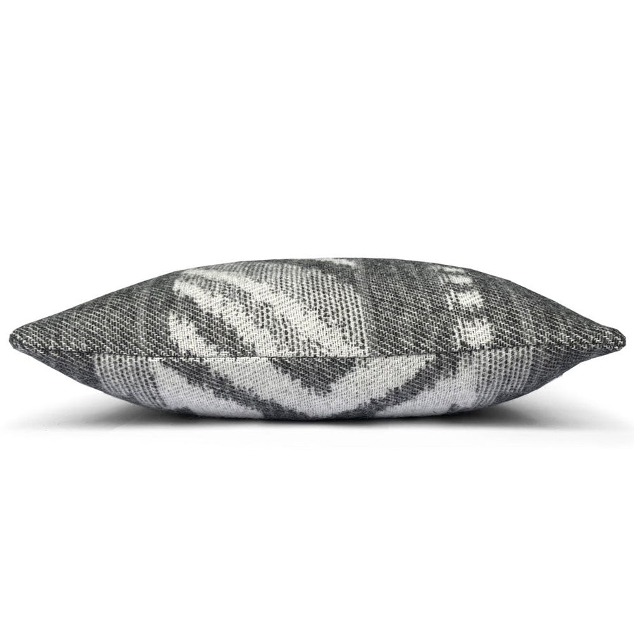 Malagoon sierkussen mochica ornament - antraciet - 45x45cm