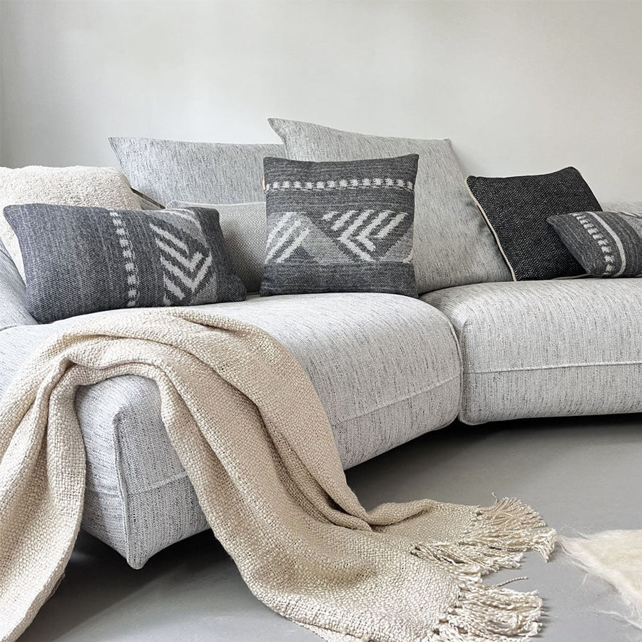 Malagoon sierkussen mochica decostripe - antraciet - 45x45cm