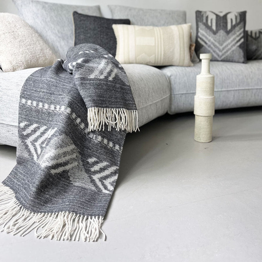 Malagoon plaid mochica - antraciet - 140x200cm merinowol