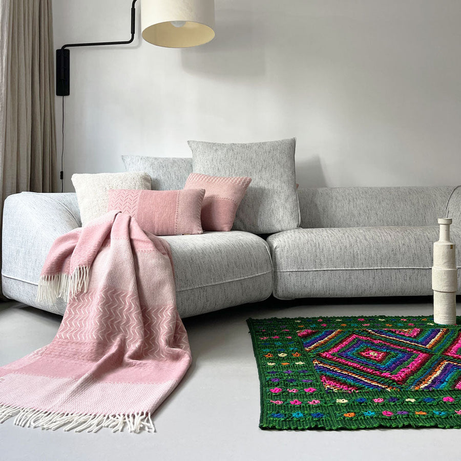 Malagoon plaid uptown - roze - 140x200cm 100% wol