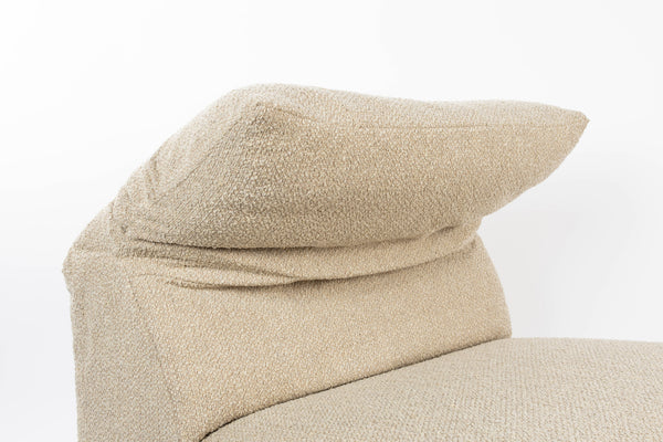 Wings loveseat caramel