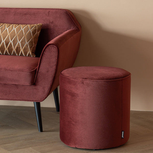 SARA POEF HOOG 46xO46 CM VELVET BORDEAUXROOD [fsc]