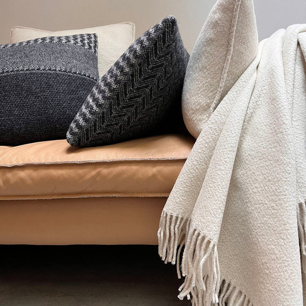 Malagoon plaid crèmewit - 130x170cm gerecyclede wol