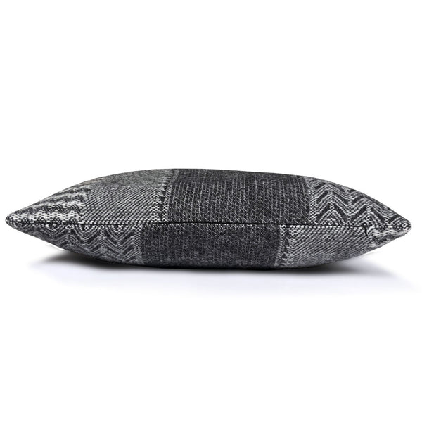 Malagoon sierkussen uptown - zwart - 35x60cm 100% wol