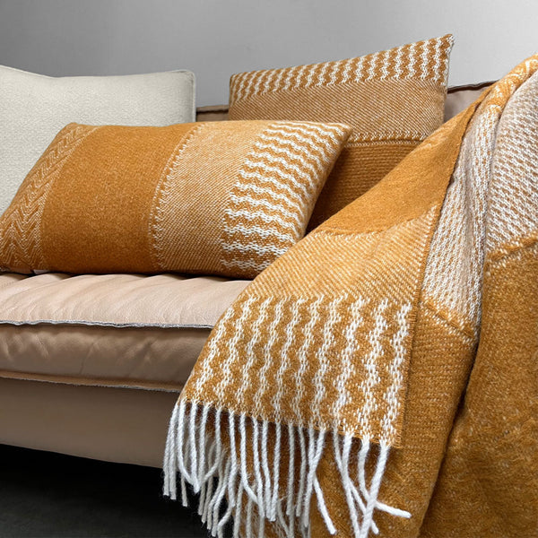 Malagoon sierkussen uptown - oker - 45x45cm 100% wol