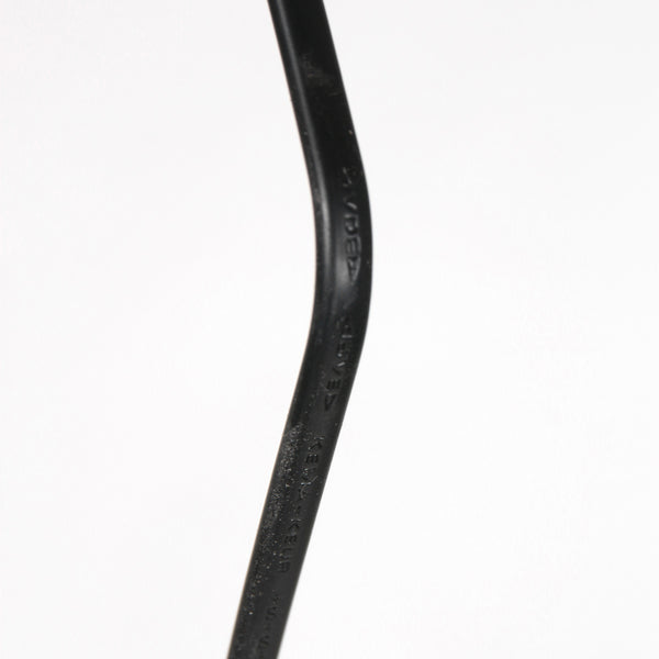 Wandlamp upround 3654zw zwart met draadloze telefoonlader