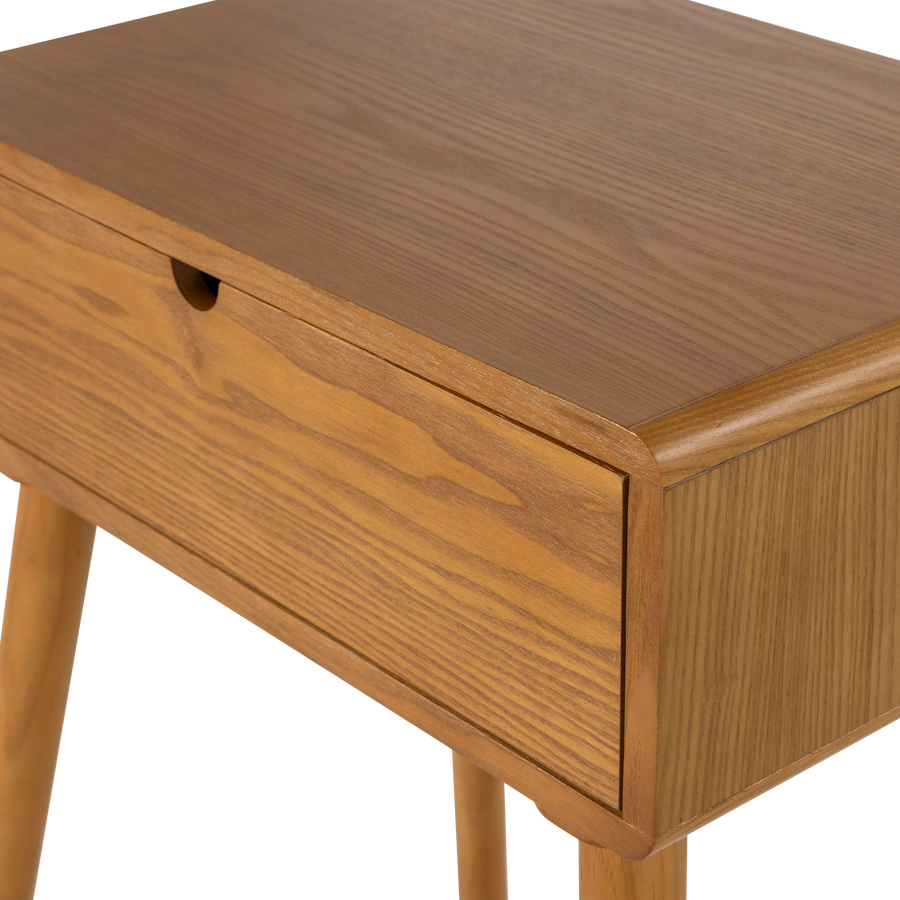 NELO NACHTKASTJE/BIJZETTAFEL HOUT BRUIN [fsc]