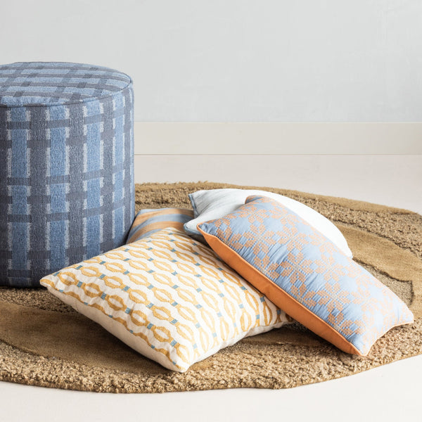 Sarli poef hoog ruit dessin chenille grijs/blauw