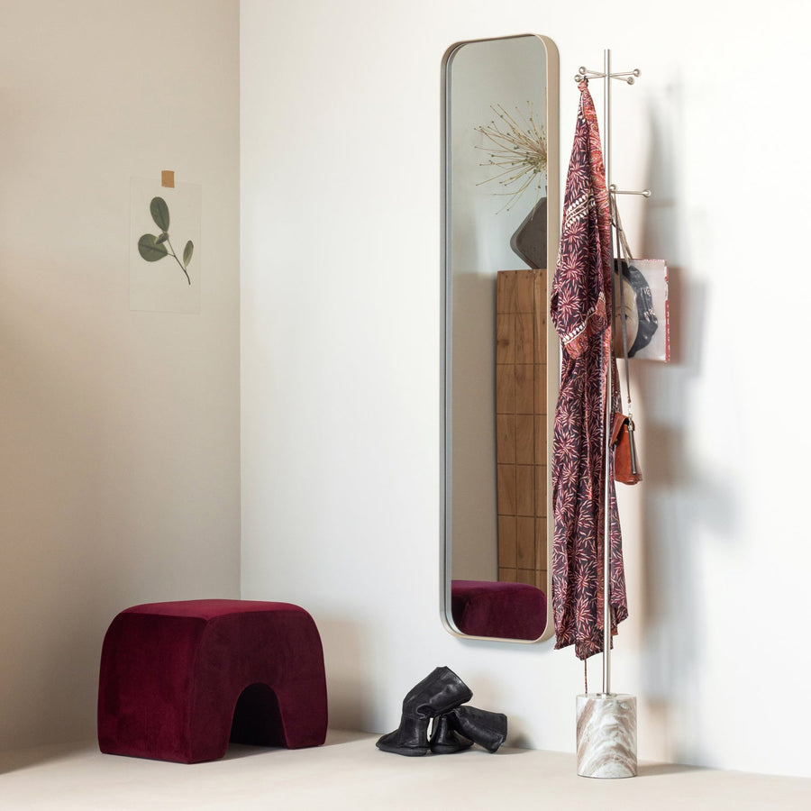 Lucen poef velvet bordeauxrood