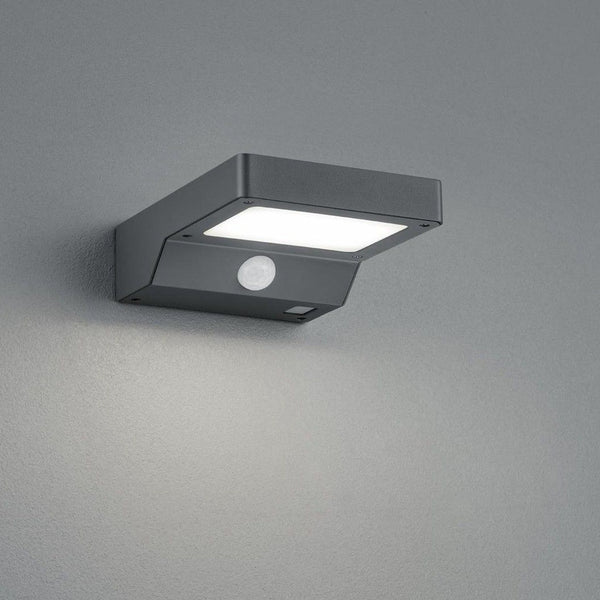 Wand lamp, Fomosaincl. 1 x LED,SMD,4,8 Watt,3000K,340 Lm.Armatuur Kunststof, AntracietL 12,5cm, H 4,5cm, ? 16,0cmBewegingssensor,Werkt op batterijen,I