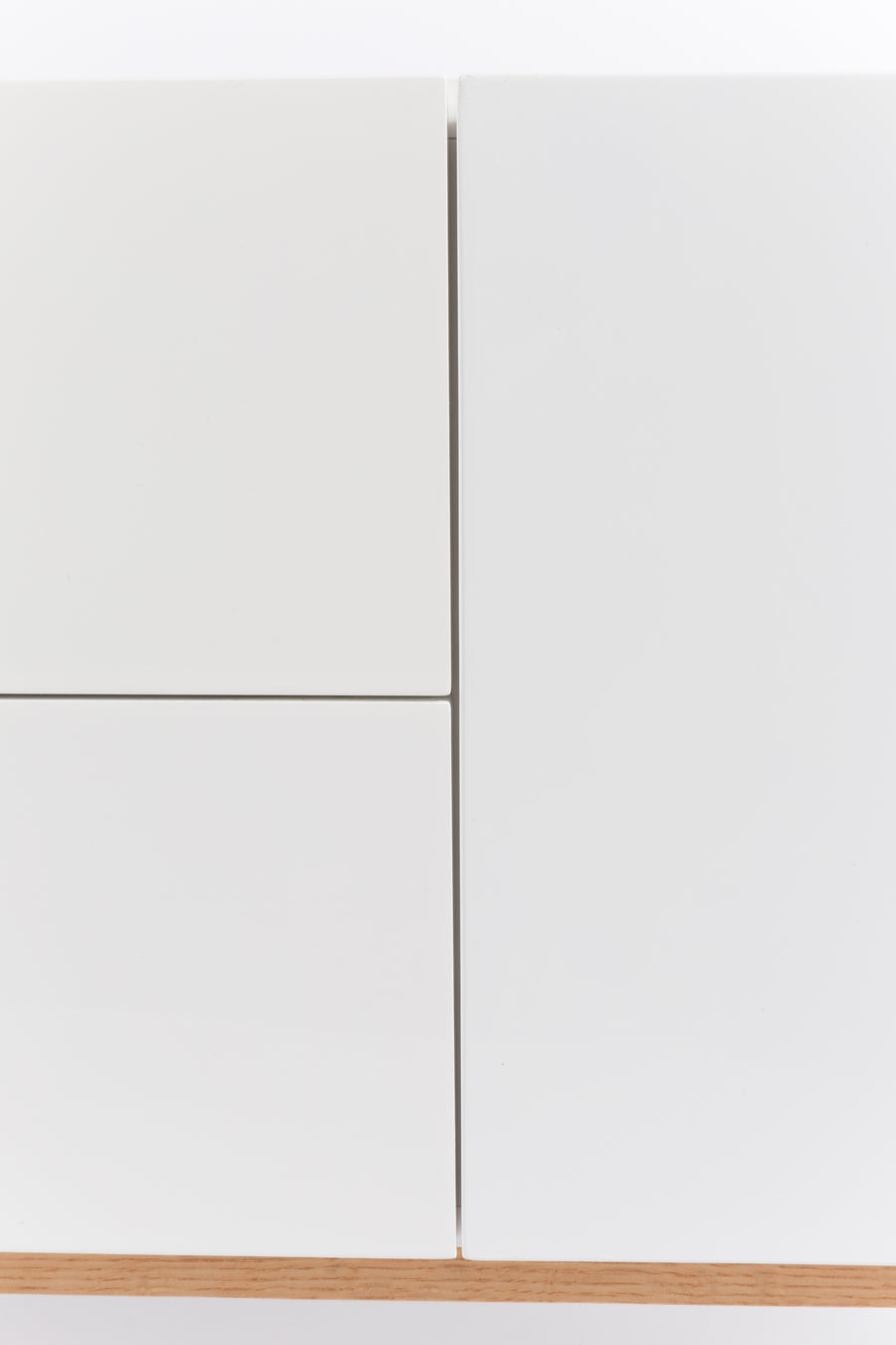 Kast Hoog On Hout 2dr 1do