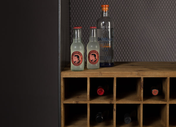 Kast Vino