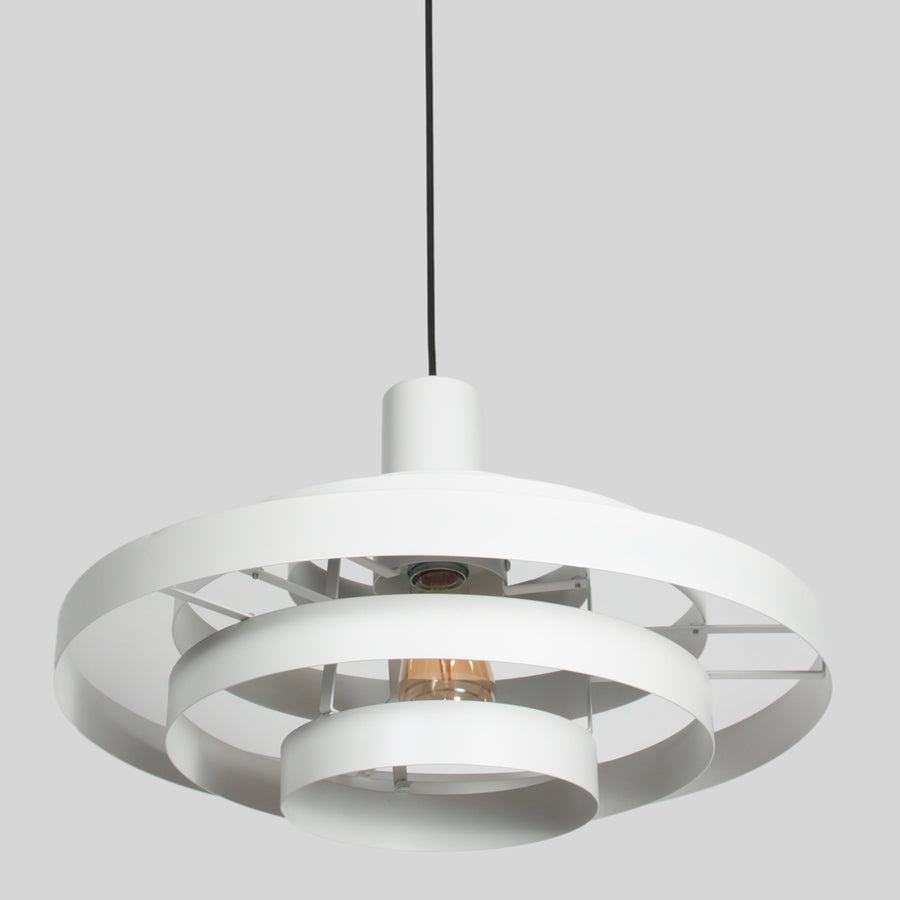 Witte Hanglamp Halo Cirque 4217W – Elegant Lichtspel met Stijlvolle Metalen Ringen