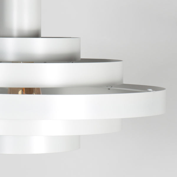Witte Hanglamp Halo Cirque 4217W – Elegant Lichtspel met Stijlvolle Metalen Ringen