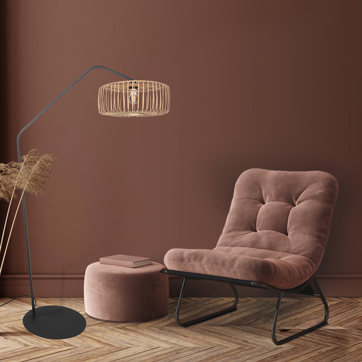 Zwarte vloerlamp zig-zag 4250zw met naturelkleurige bamboe kap