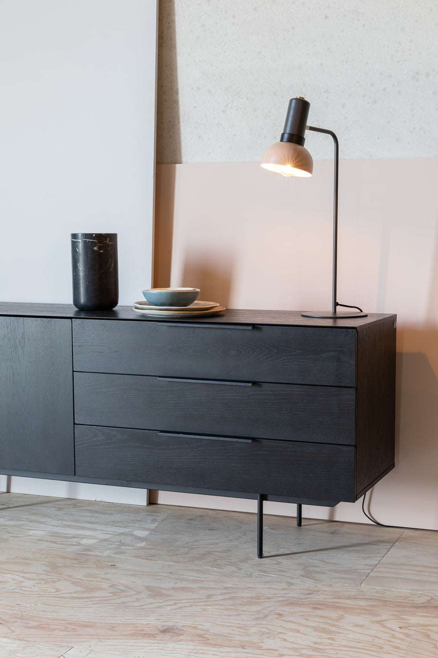 Dressoir Travis Zwart Eiken