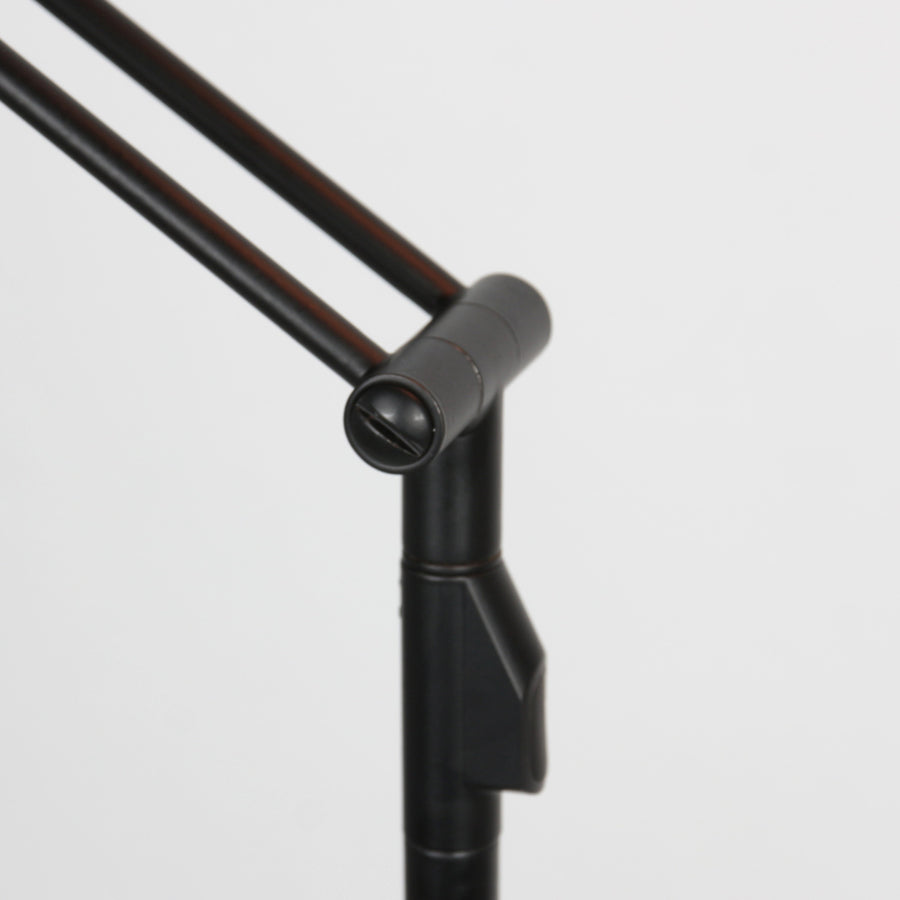 Vloerlamp zenith 2 4391zw zwart dimbaar en instelbaar licht