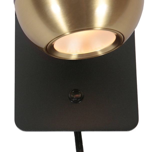 Belluno 4588me – messing wandlamp met warme sfeer