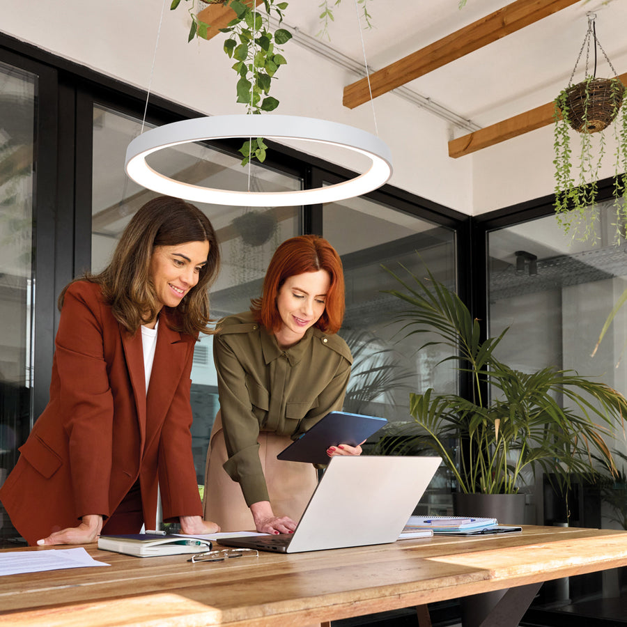 Witte hanglamp ringlede 4612w met cable-lift systeem