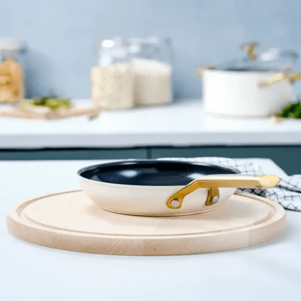 Sublime Cream White koekenpan met keramische antikleeflaag