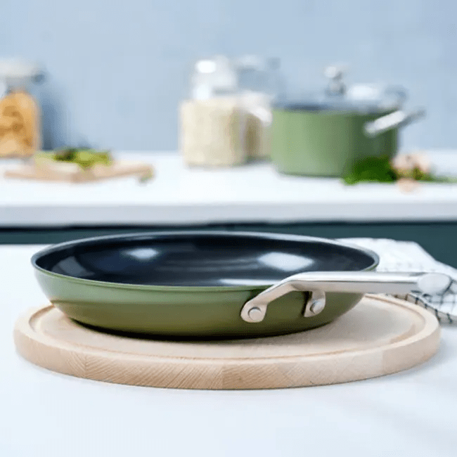 Sublime Olive Green koekenpan met keramische antikleeflaag