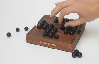 Solitaire Deluxe Game Board
